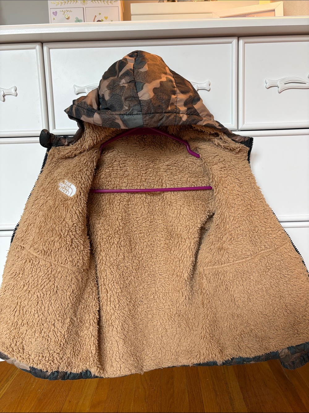 The North Face Youth Reversible Camouflage Jacket & Camo Pom Hat Set - Picture 5 of 10